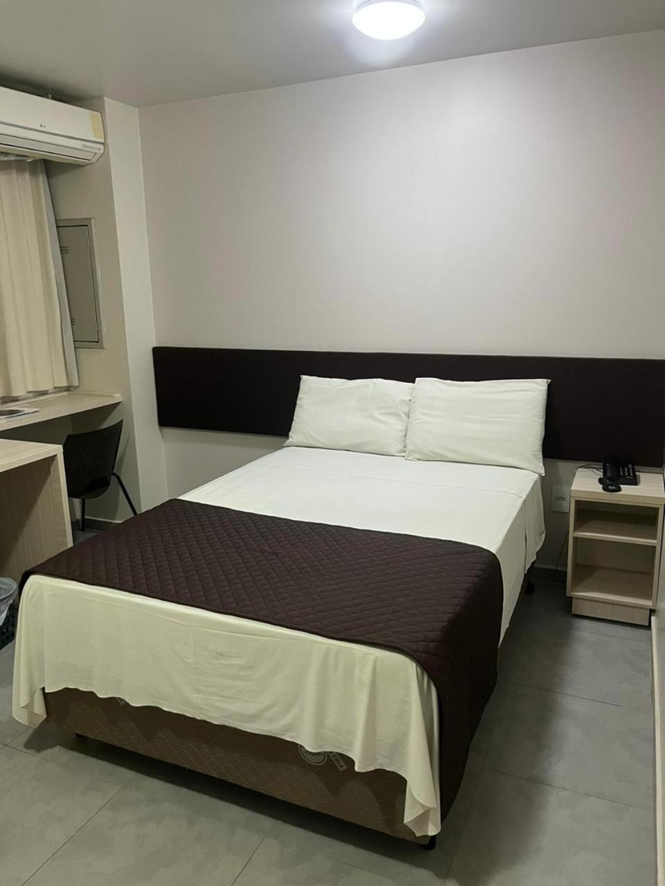 Hotel Lawrence Foz do Iguaçu Zewnętrze zdjęcie